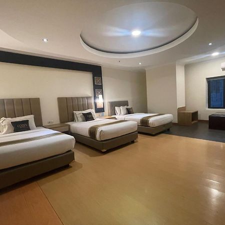 Coins Hotel Dżakarta Zewnętrze zdjęcie