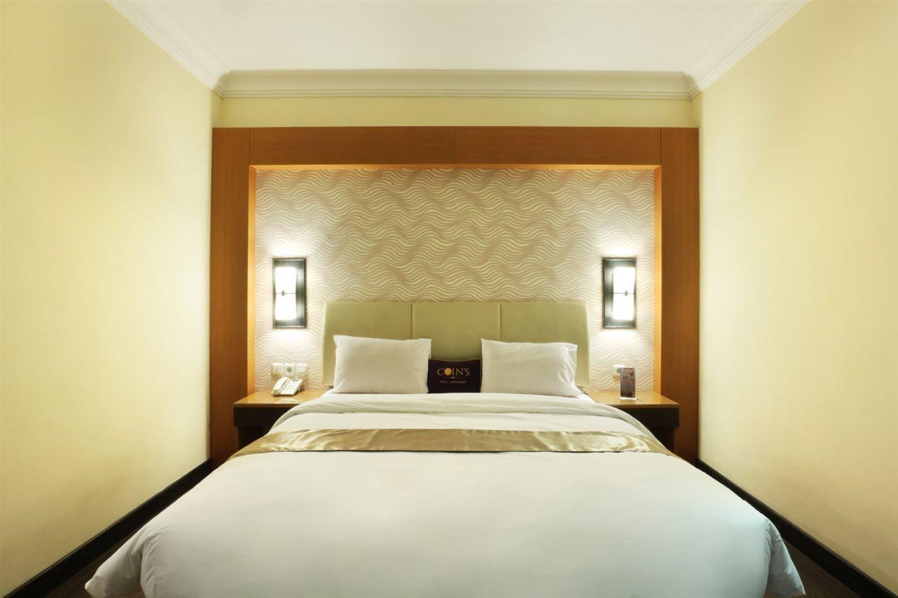 Coins Hotel Dżakarta Zewnętrze zdjęcie
