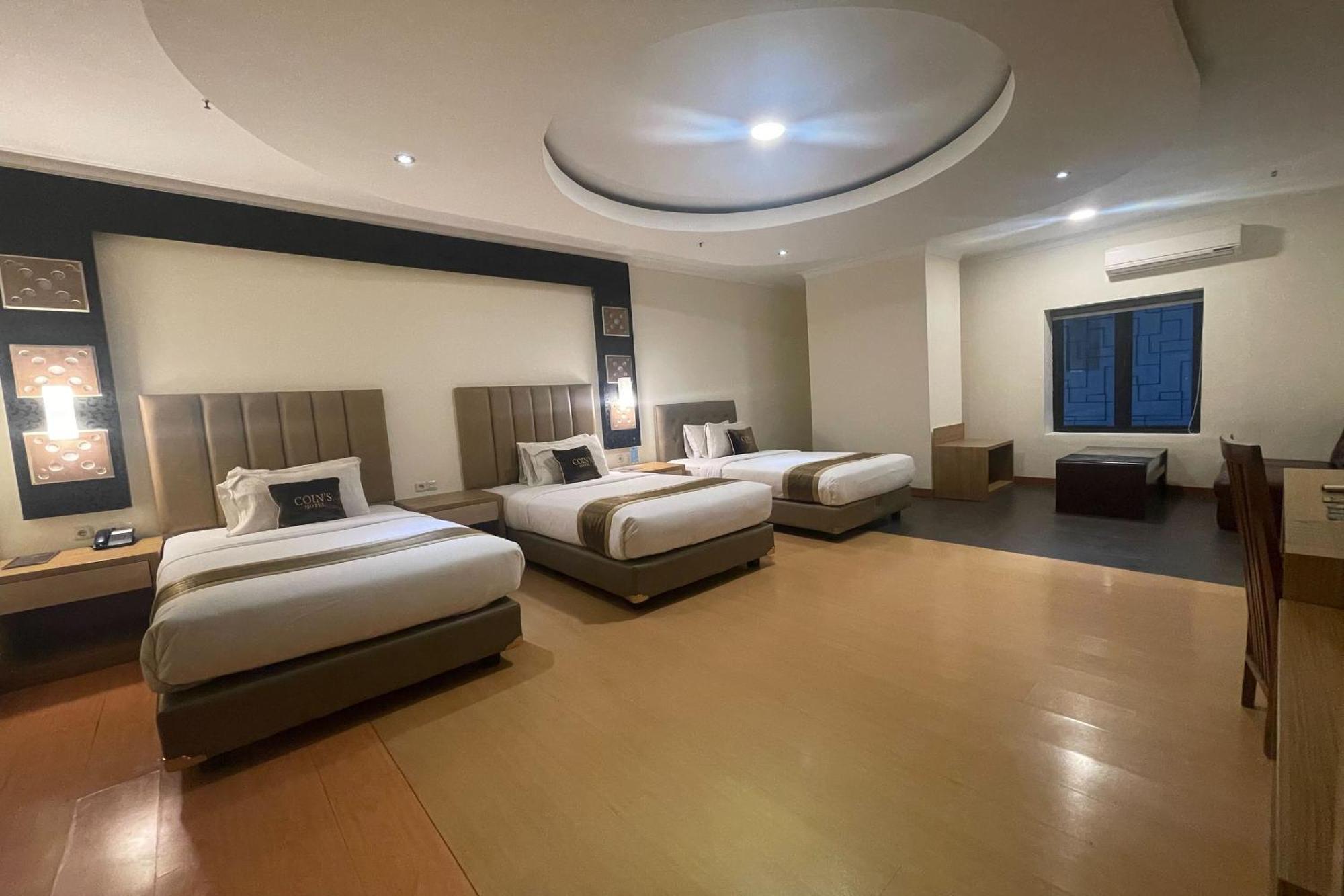 Coins Hotel Dżakarta Zewnętrze zdjęcie