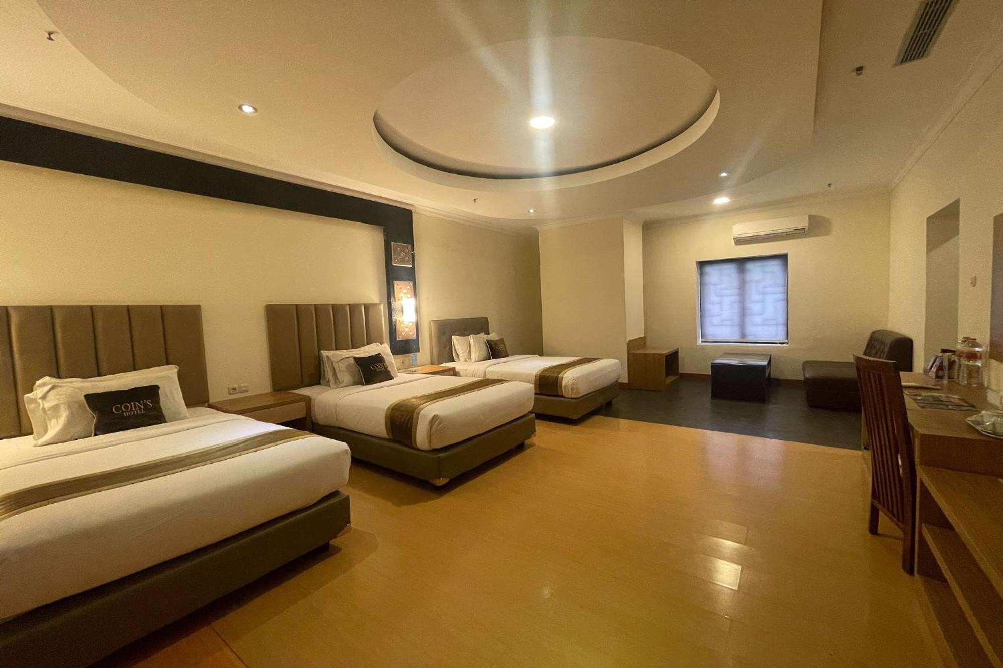 Coins Hotel Dżakarta Zewnętrze zdjęcie