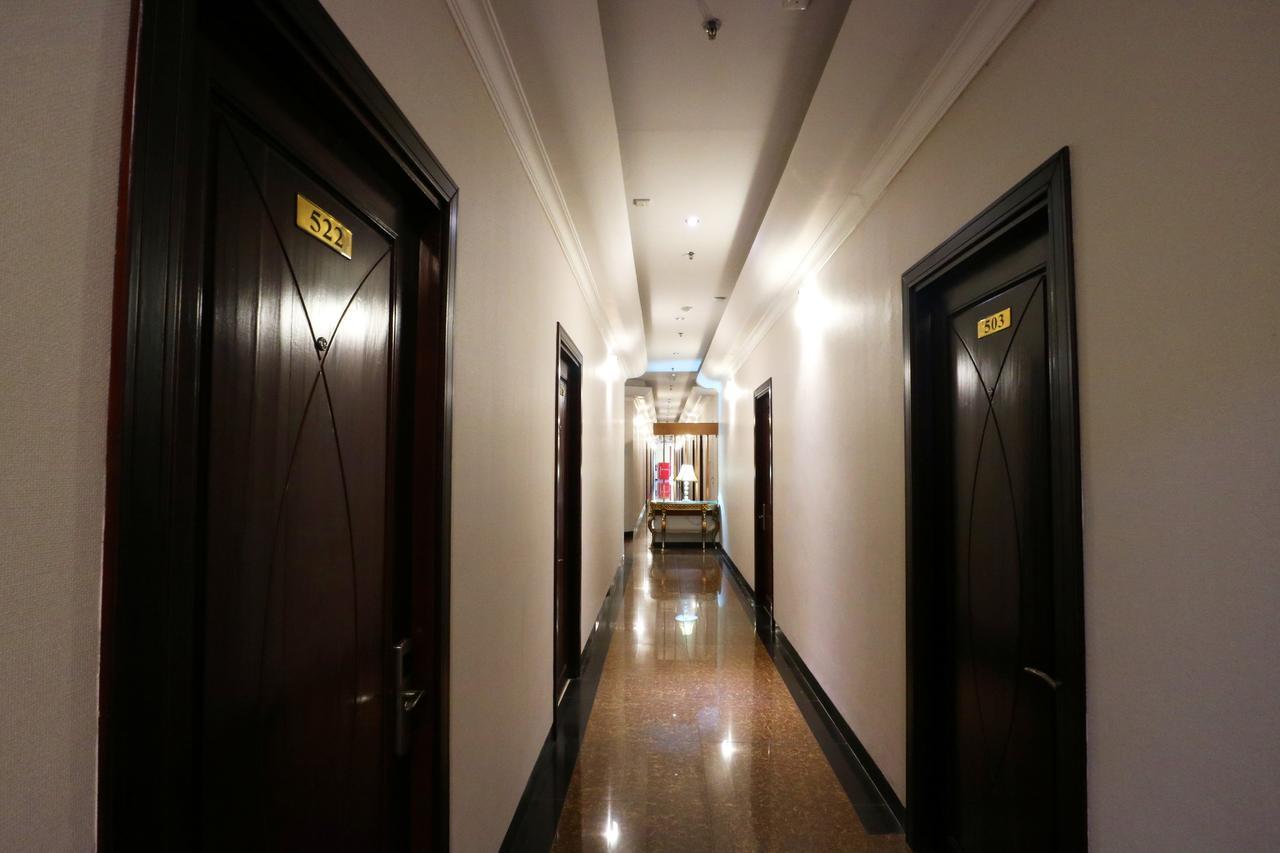 Coins Hotel Dżakarta Zewnętrze zdjęcie